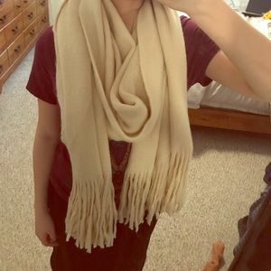 Long fringe scarf